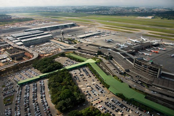 Vista aérea do Aeroporto Internacional de São Paulo, em Guarulhos